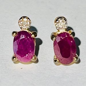 DBJ Sterling Silver Ruby & Diamond Chip Accent Post Earrings 6mm Signed 1.18 gra